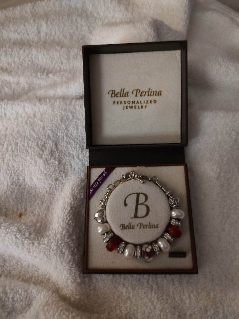 BELLA PERLINA charm bracelet